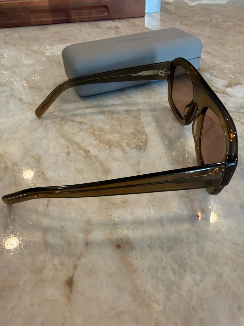 Vehla Women’s Kaia Sunglasses in Caramel/Toffee with Case